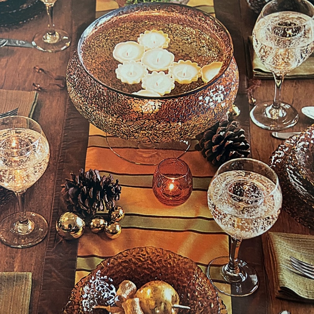 PartyLite Siena Lights reversible table runner